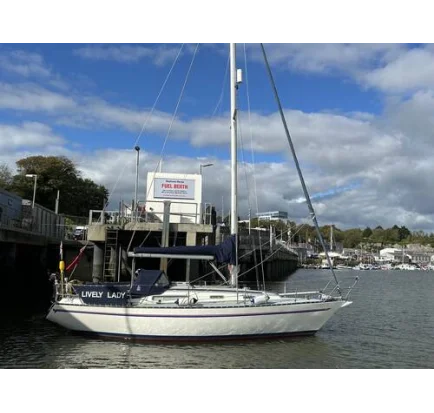 Used Sailboat Sadler Yachts 32