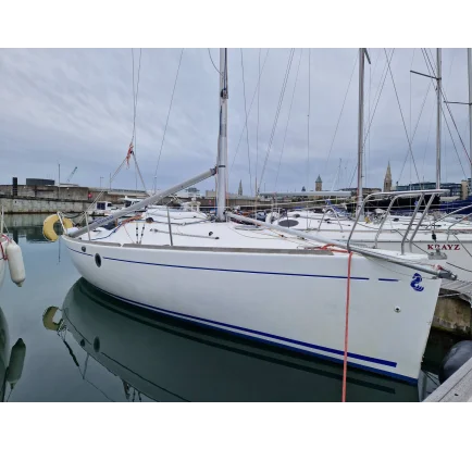 Used Sailboat Beneteau First 211