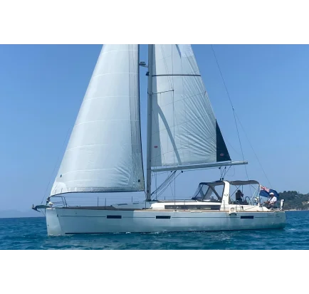 Used Sailboat Beneteau Oceanis 45