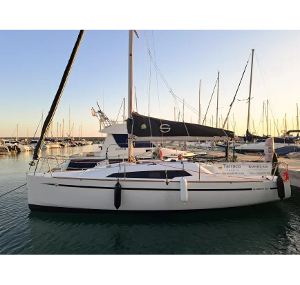 Used Sailboat Sunbeam 22.1