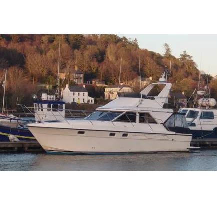 Used Motorboat Fairline Corniche 31