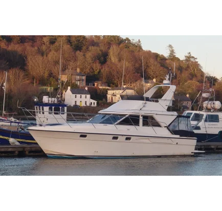 Used Motorboat Fairline Corniche 31