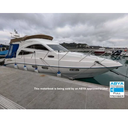 Used Motorboat Sealine F34