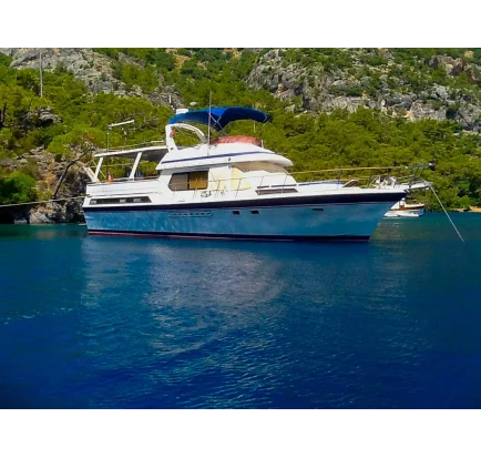 Used Motorboat Kha Shing Yachts 53