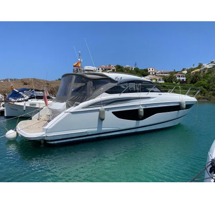 Bateau à moteurs d'occasion Princess V40