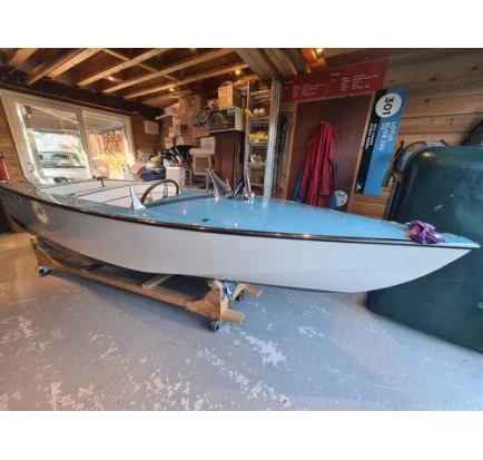 Used Motorboat Albatross Continental