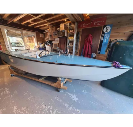 Bateau à moteurs d'occasion Albatross Continental