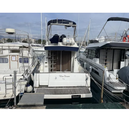 Used Motorboat Beneteau Antares 980