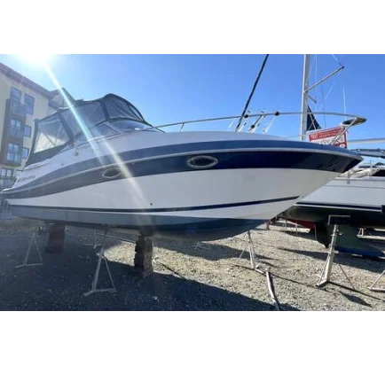 Used Motorboat Four Winns 258 Vista
