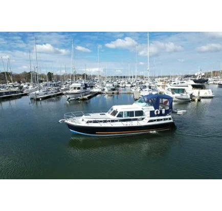 Used Motorboat Aquastar 38