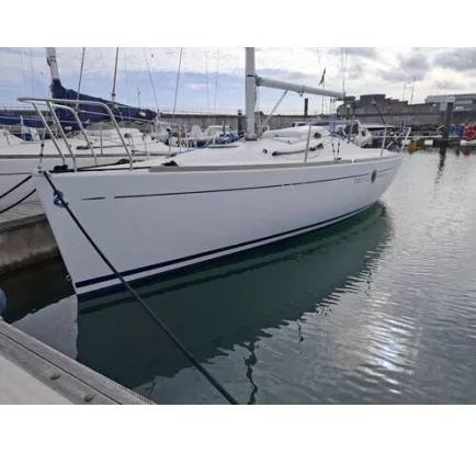 Used Sailboat Beneteau first 211