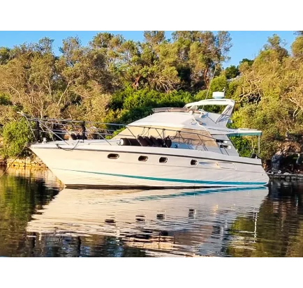 Used Motorboat Fairline 43