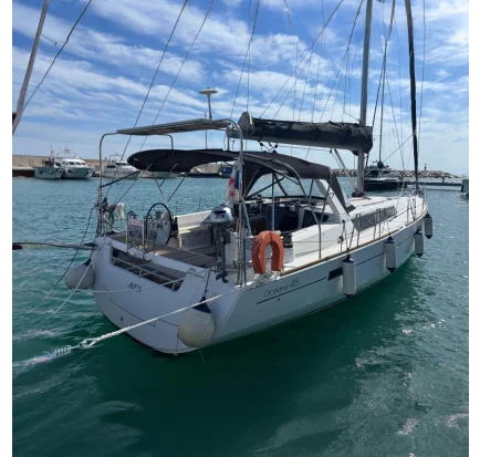 Used Sailboat Beneteau Oceanis 45