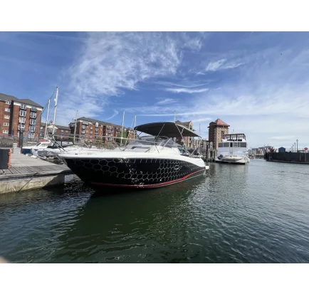 Bateau à moteurs d'occasion Jeanneau 9.0WA Cap Camarat