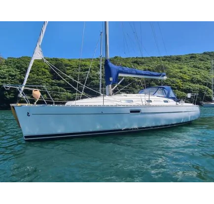 Used Motorboat Beneteau Oceanis Clipper 311