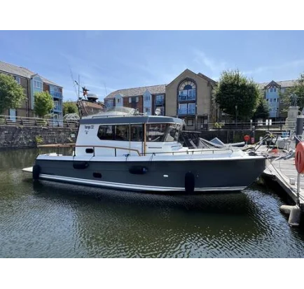 Used Motorboat Botnia Targa 32