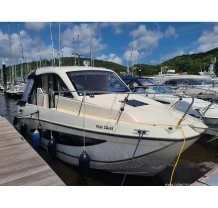 Used Motorboat Quicksilver 855 Weekend