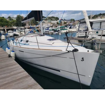 Used Sailboat Beneteau First 31.7