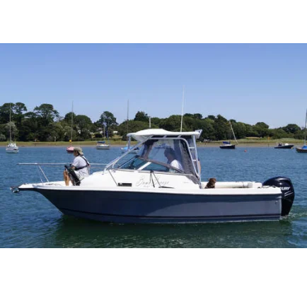 Used Motorboat Bayliner Trophy 2102 walkaround