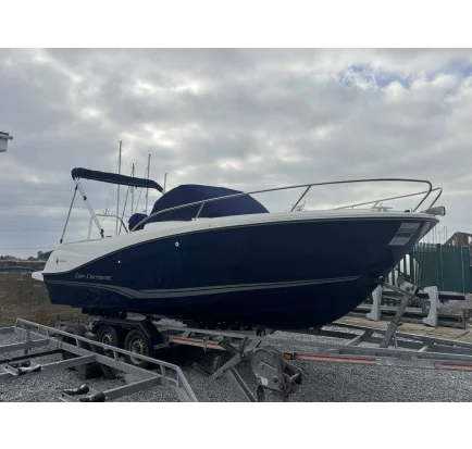 Bateau à moteurs d'occasion Jeanneau Cap Camarat 6.5 WA