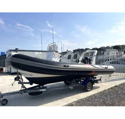 Used Motorboat Piranha 5.6m RIB