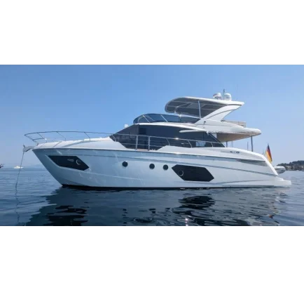 Bateau à moteurs d'occasion Absolute 50 Fly