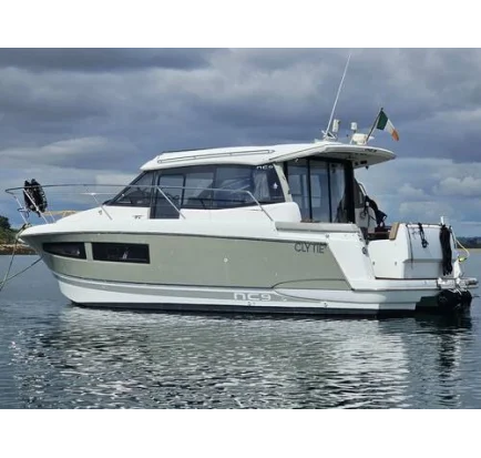 Used Motorboat Jeanneau NC 9