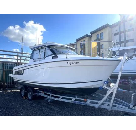 Used Motorboat Jeanneau Merry Fisher 695