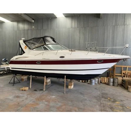 Bateau à moteurs d'occasion Cruisers Yachts 320 Express