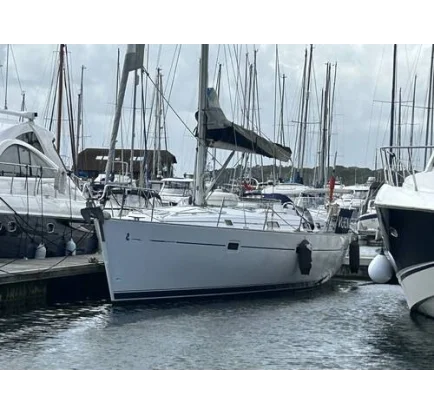 Used Sailboat Beneteau Oceanis 411 Celebration