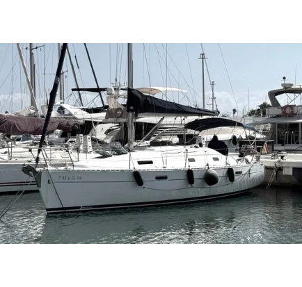 Used Sailboat Beneteau Oceanis Clipper 331