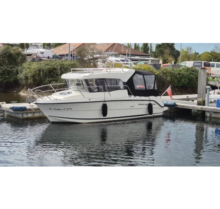 Bateau à moteurs d'occasion Parker 660 Weekender