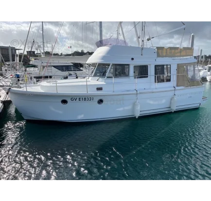 Used Motorboat xboat media