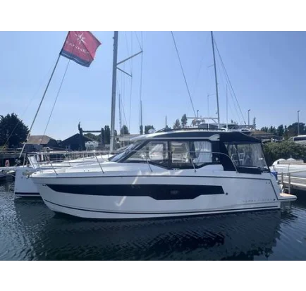 Used Motorboat Jeanneau Merry Fisher 895 S2