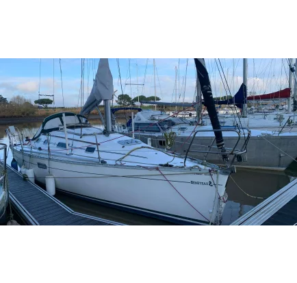 Used Sailboat BENETEAU OCEANIS 300