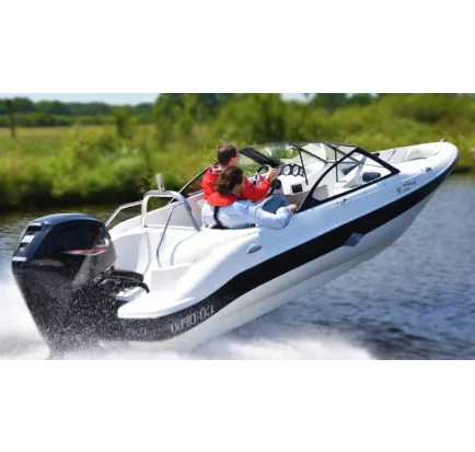 Bateau à moteurs d'occasion 001.jpg