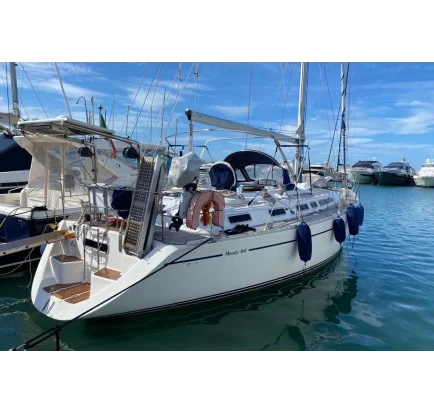 Used Sailboat Moody 44