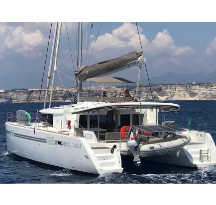 Used Sailboat for sale - à vendre d'occasion