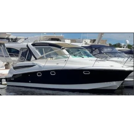 Bateau à moteurs d'occasion Prestige 30S