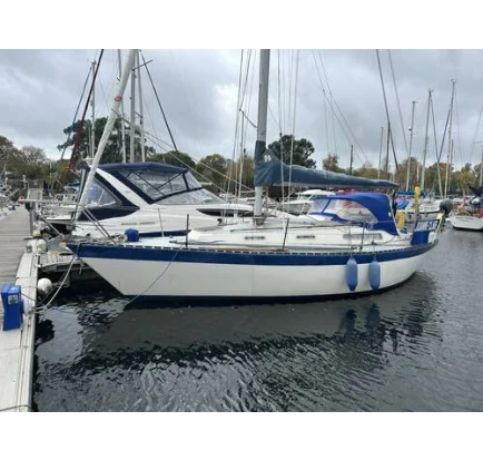 Used Motorboat Sadler Yachts 32