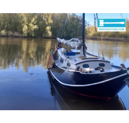 Used Sailboat Grundel 735