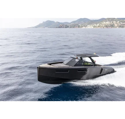 Used Motorboat EVO Yachts EVO R4