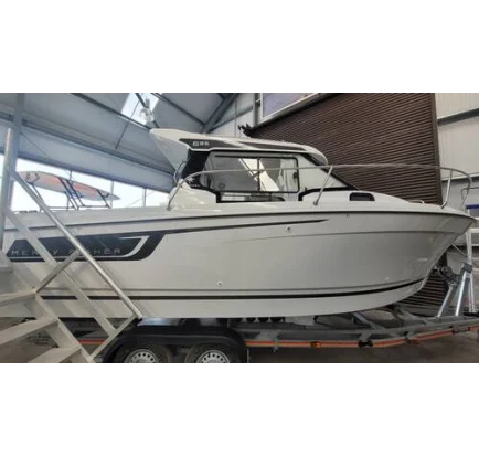 Used Motorboat Jeanneau Merry Fisher 695 S2 - High Spec