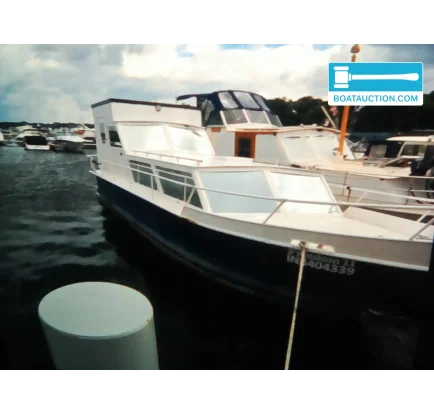 Used Motorboat Motorboot 900