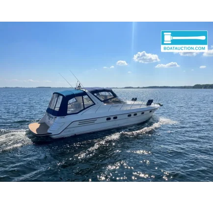 Used Motorboat Princess Riviera 46