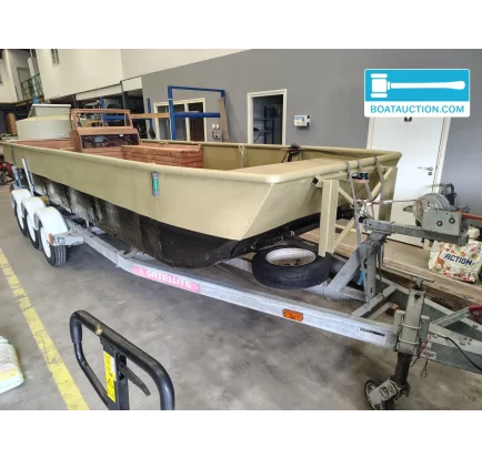 Used Motorboat Platbodem 800