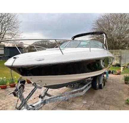 Bateau à moteurs d'occasion Monterey 218 lc