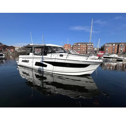 Bateau à moteurs d'occasion Jeanneau Merry Fisher 1095