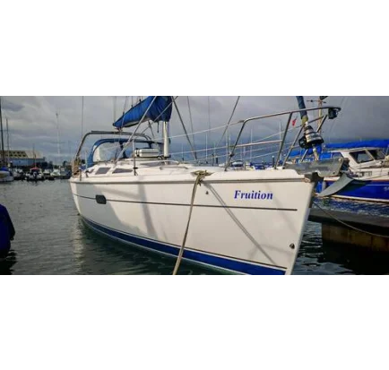 Used Sailboat Hunter Legend 356   Bilge keel