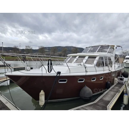 Used Motorboat xboat media